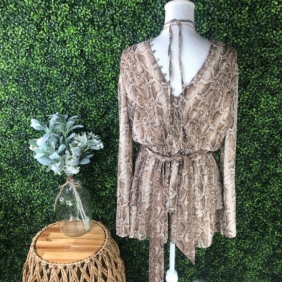 Snake print romper - Picture 3 of 3